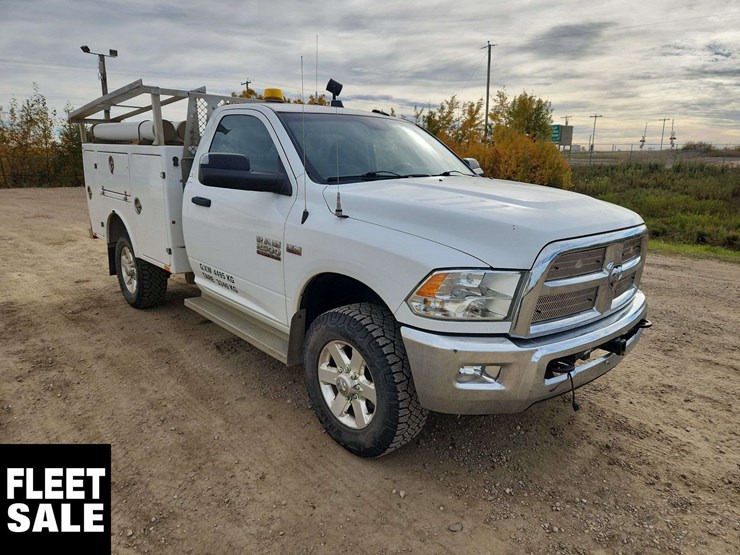 2015-ram-2500-slt-image-4