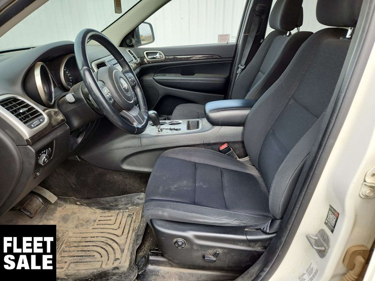 2012-jeep-grand-cherokee-image-15