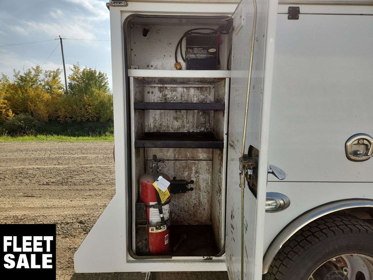 2020-ford-f550-image-35