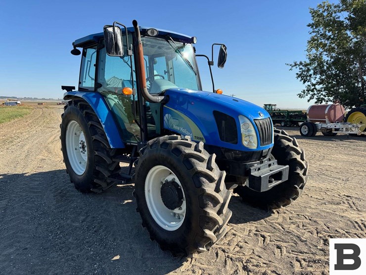2010-new-holland-t5060-image-8