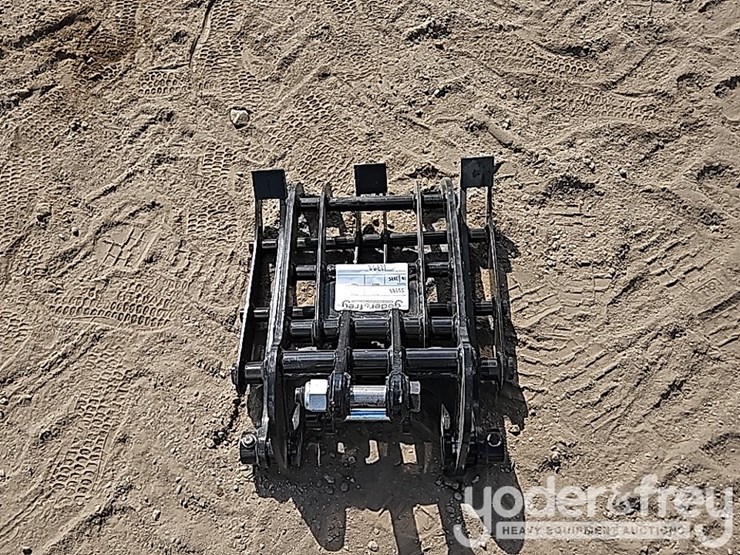 unused-ir-wood-grabber-to-suit-mini-excavator-image-4