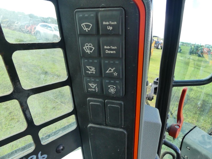2022-bobcat-t66-image-15