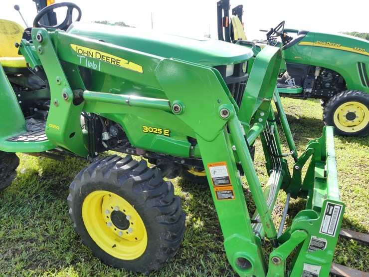 john-deere-3025e-image-9