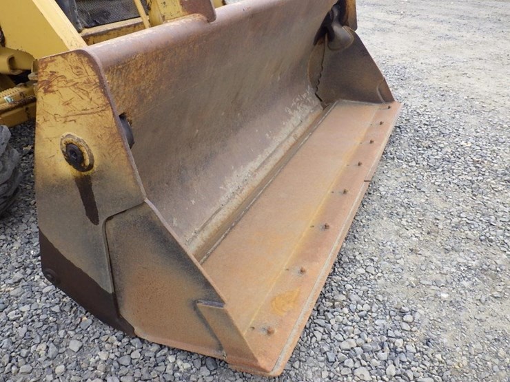 caterpillar-420d-image-28
