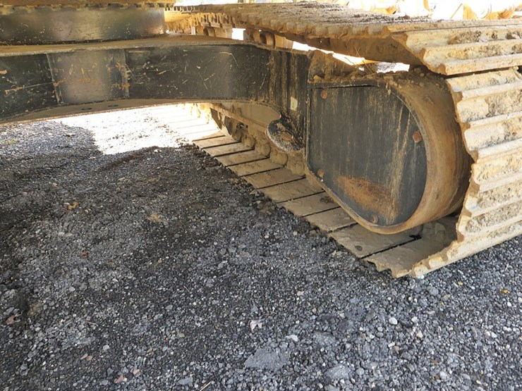 caterpillar-317-image-22