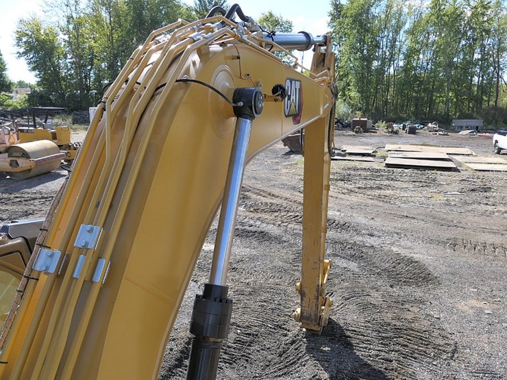 caterpillar-317-image-33