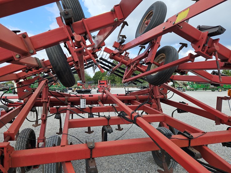 case-ih-4300-image-5
