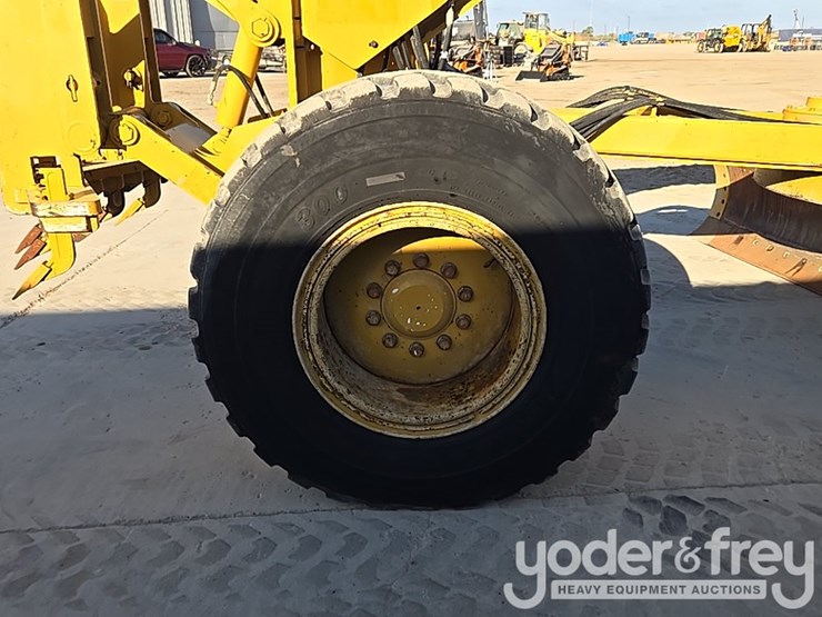 2016-caterpillar-140m3-image-45