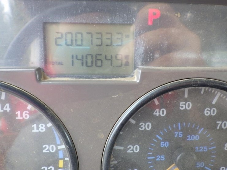 2005-mack-cv713-granite-15'-3-axle-dump-truck-image-29