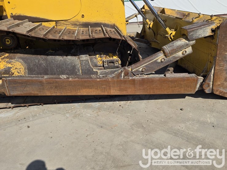 2022-komatsu-d65px-18-image-31