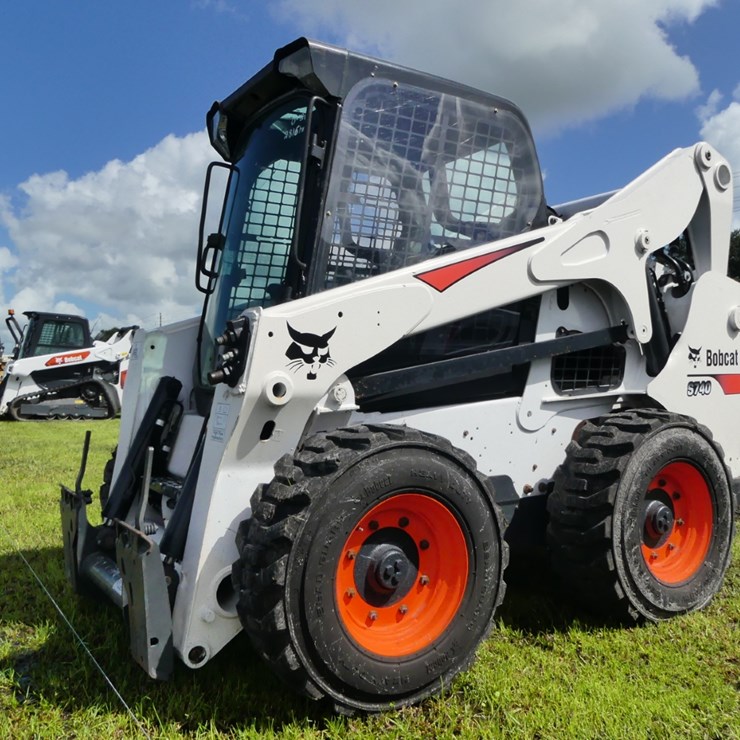 2021 BOBCAT S740