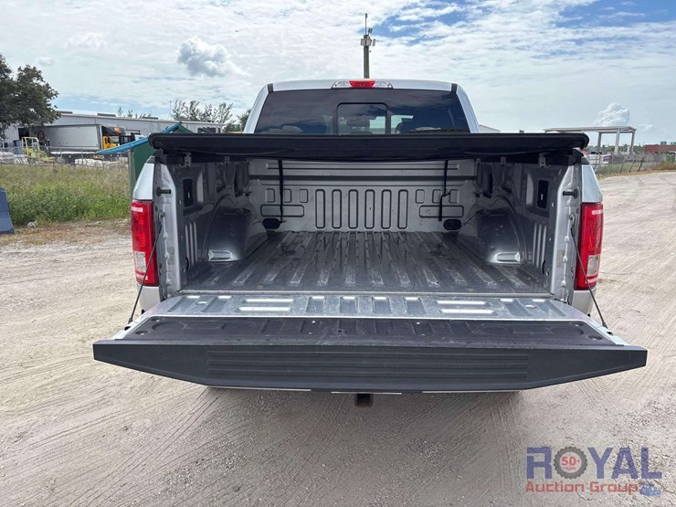 2017-ford-f150-image-19