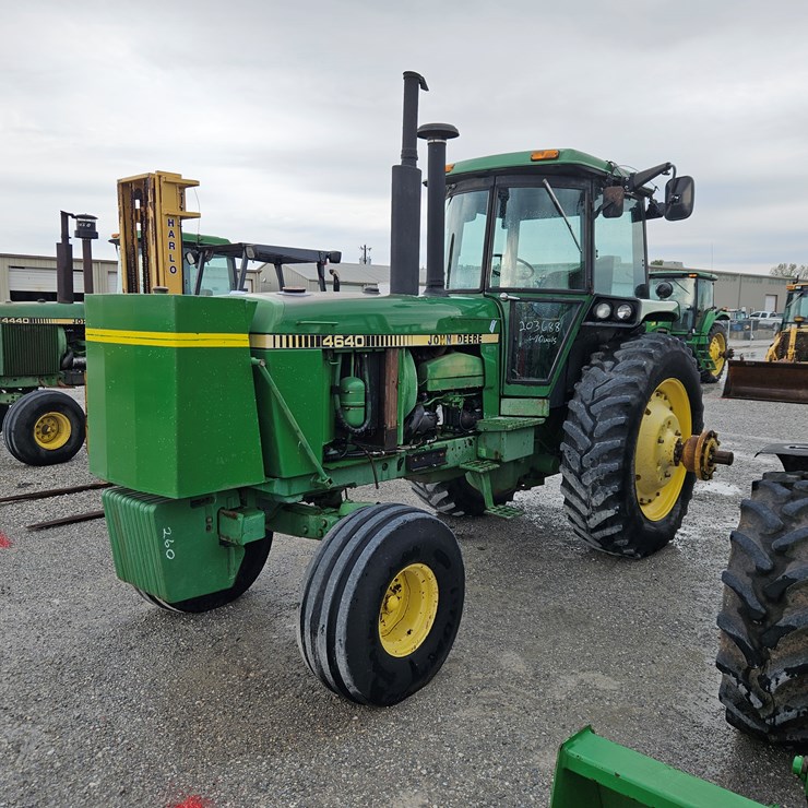1981 JOHN DEERE 4640