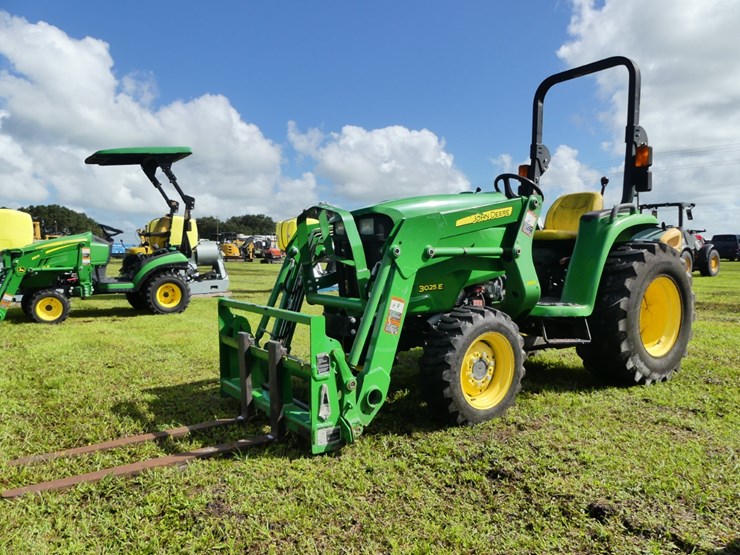 john-deere-3025e-image-1