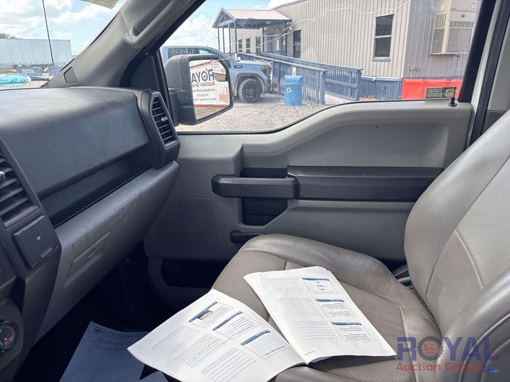 2017-ford-f150-image-16