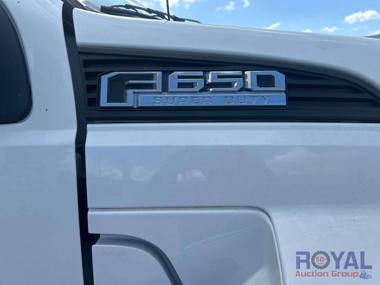 2017-ford-f650-image-24