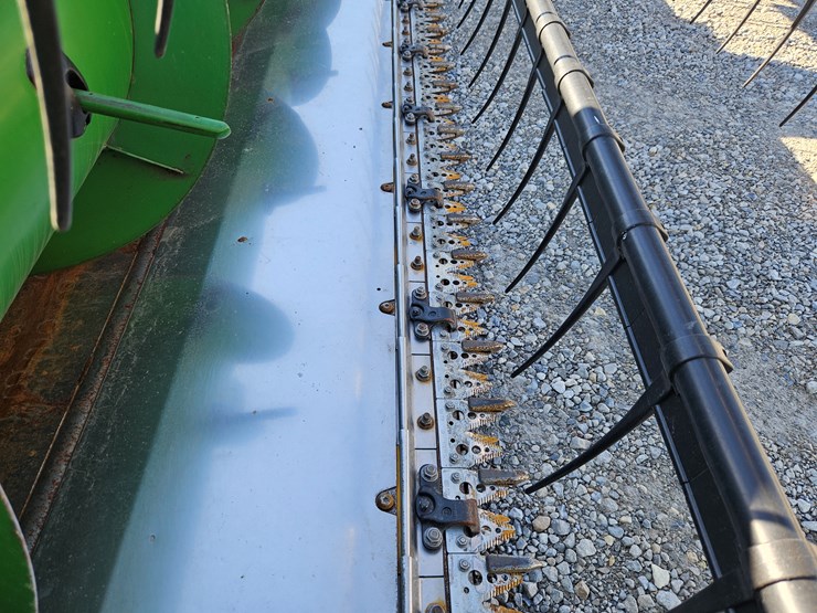 2010-john-deere-635f-image-11