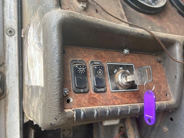 kenworth-t800-image-46