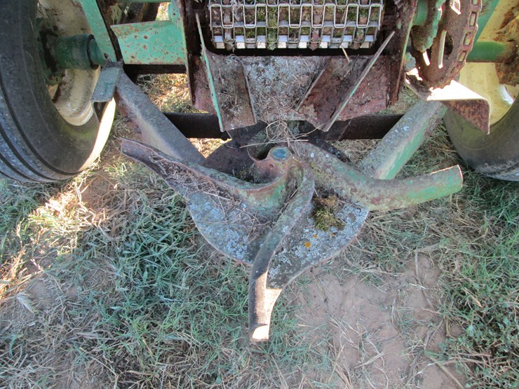 john-deere-301-image-6