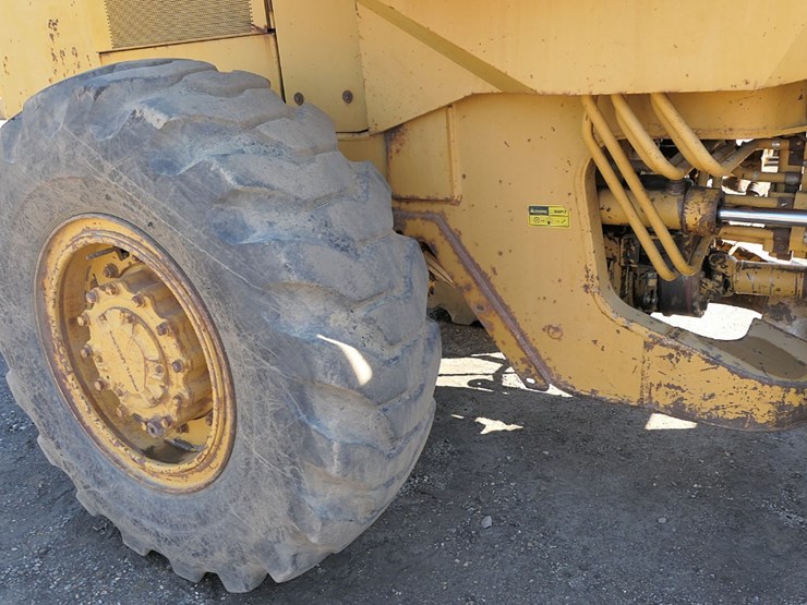 1992-caterpillar-it28b-image-23