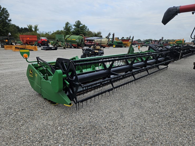 2012-john-deere-625f-image-1