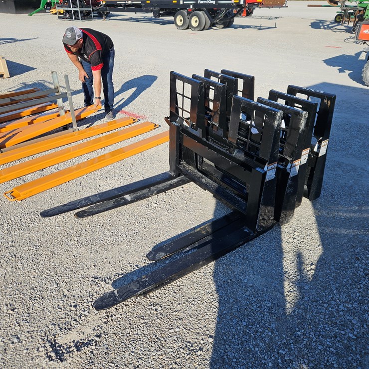 #203173 • New WT Pallet Forks