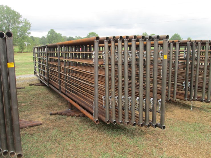 #69-•-(9)-freestanding-panels-&-(1)-gate-inv-#-29823-image-2