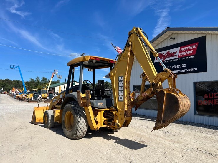 deere-310g-image-3