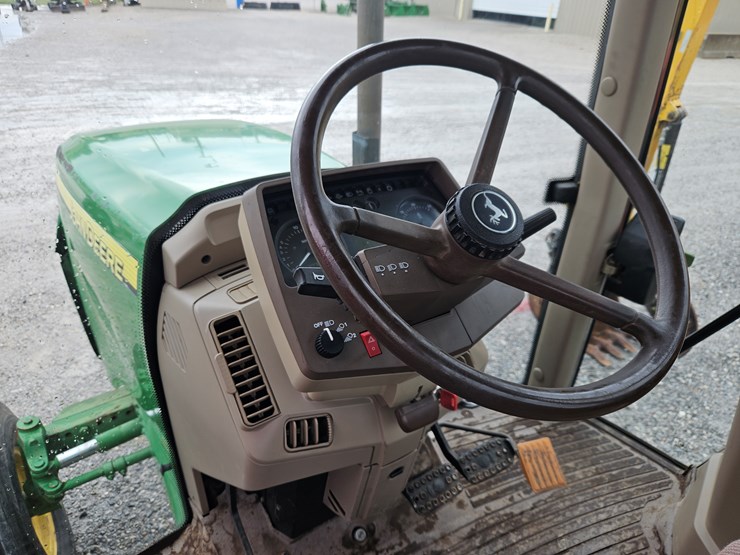 2003-john-deere-6420-image-16