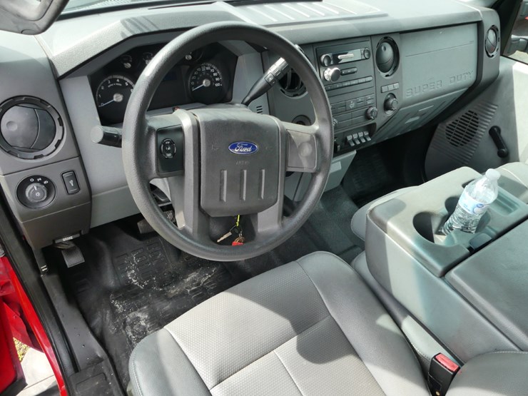 2014-ford-f350-xl-image-12