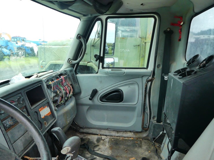 2002-international-4300-image-11
