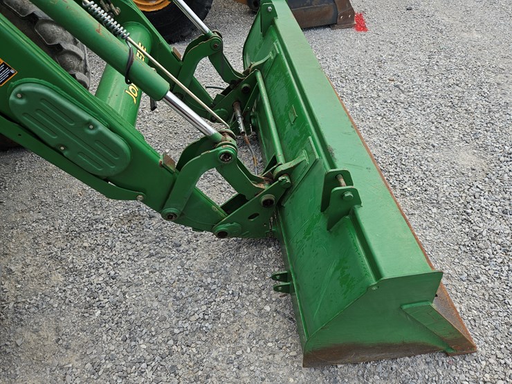 2014-john-deere-6150m-image-23