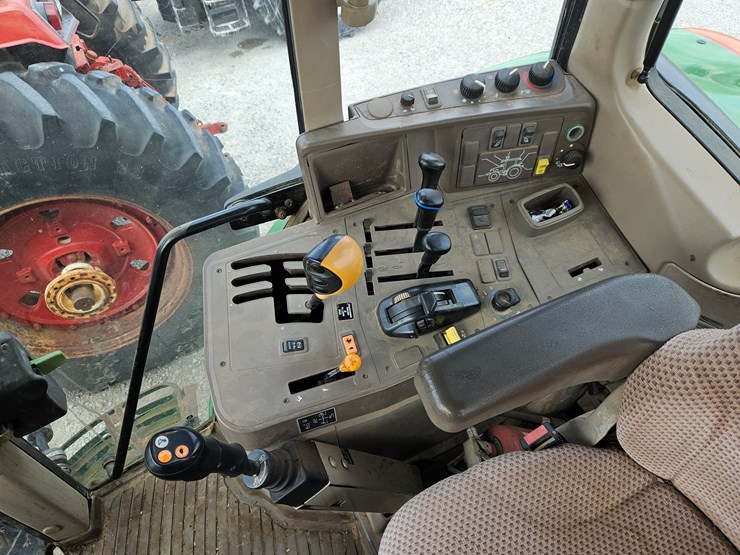 2014-john-deere-6150m-image-12