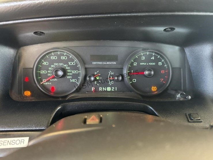 2008-ford-crown-victoria-sdn-image-17