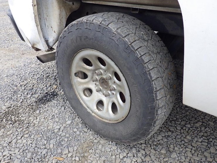 2008-chevrolet-silverado-image-13