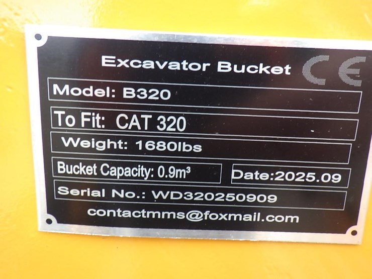 caterpillar-320-image-5