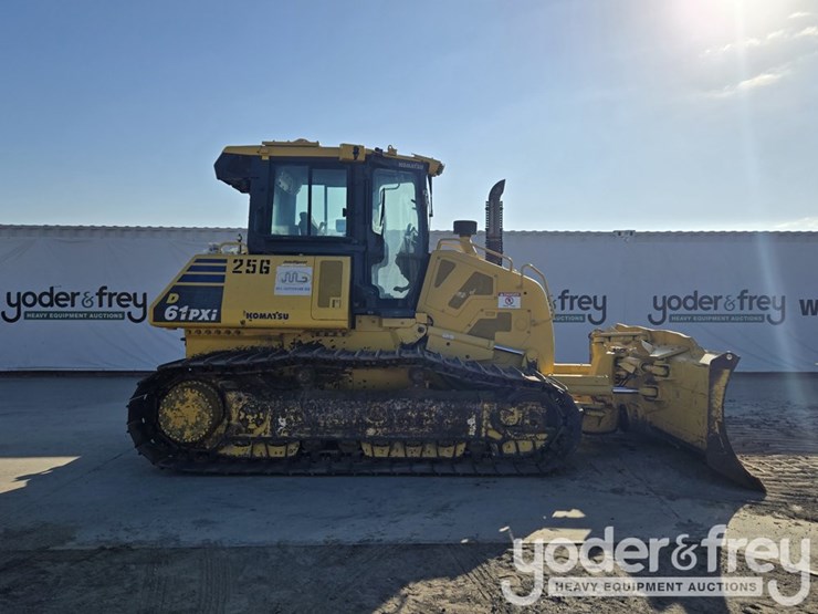 2020-komatsu-d61pxi-24-image-6