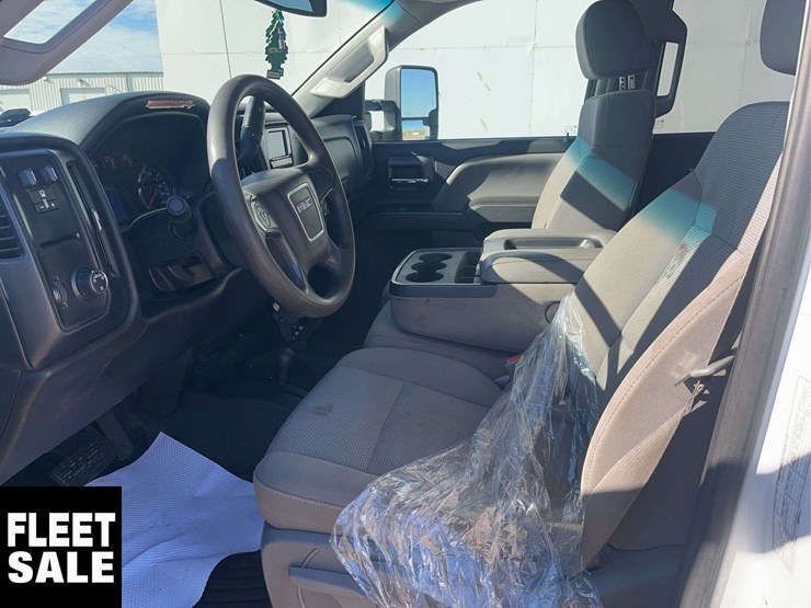 2015-gmc-sierra-3500hd-image-11