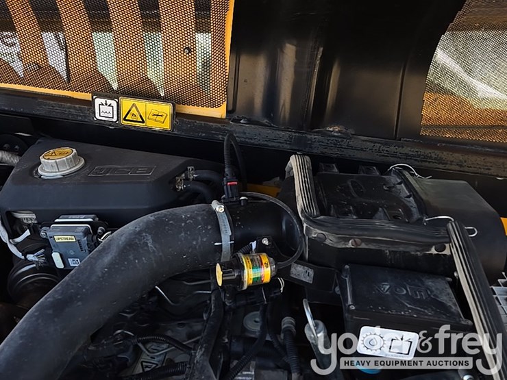 2016-jcb-510-56-image-38