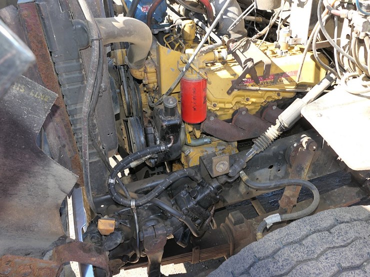 1979-ford-8000-image-21