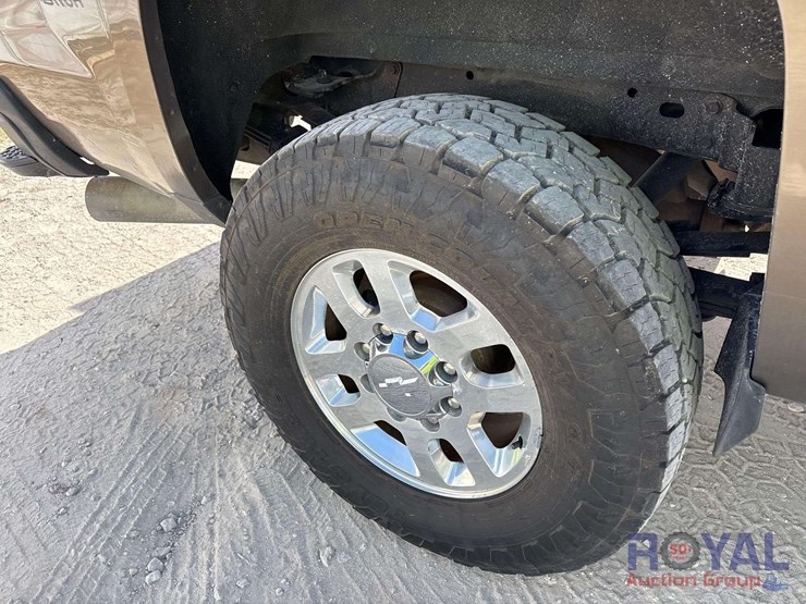 2015-chevrolet-silverado-3500-image-25