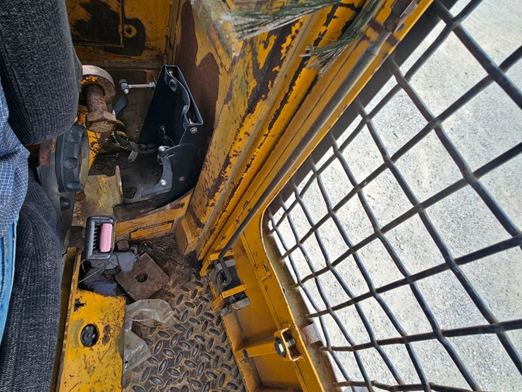 648-deere-648e-image-47