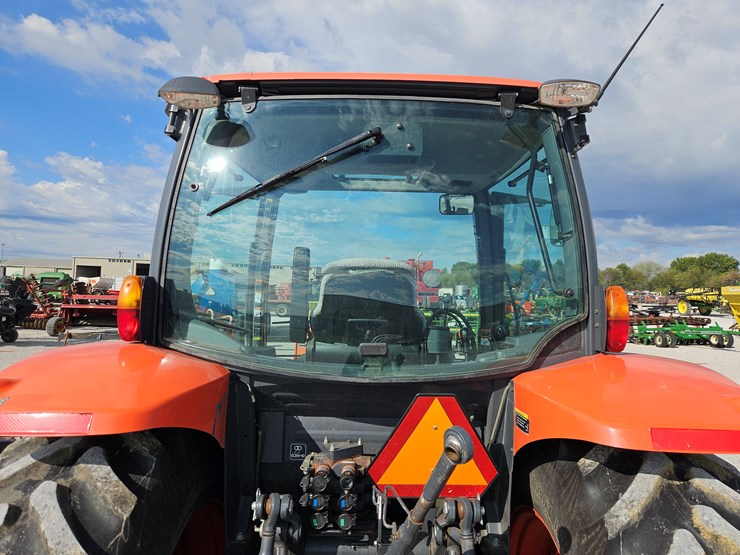 2014-kubota-m135gx-image-16