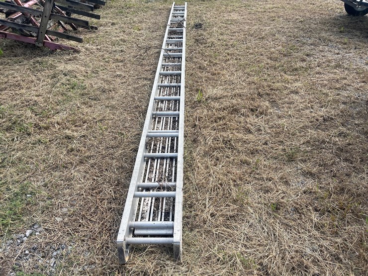 #179-•-21ft-ladder-image-1