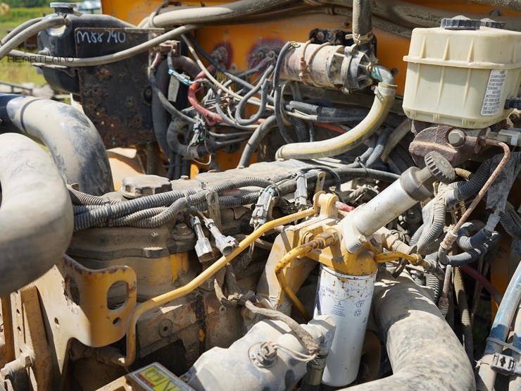 2004-freightliner-fs65-image-5