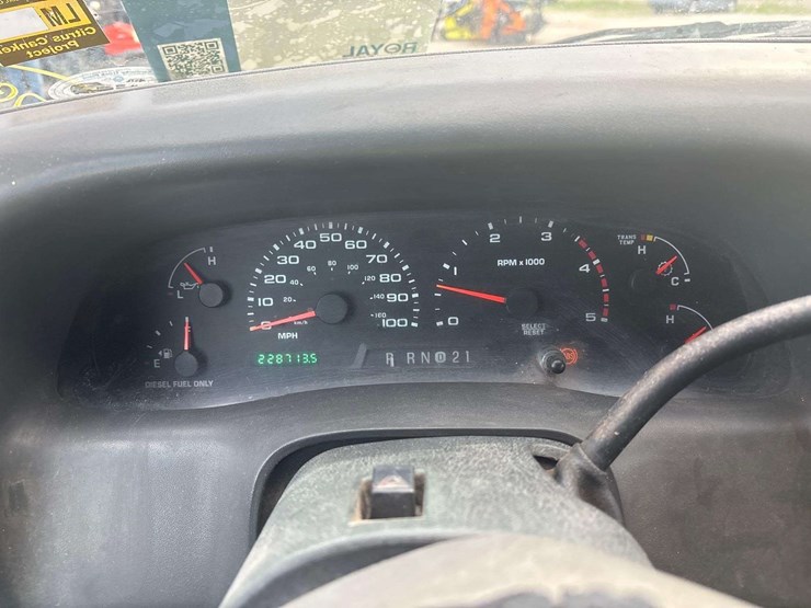 2002-ford-f550-image-9