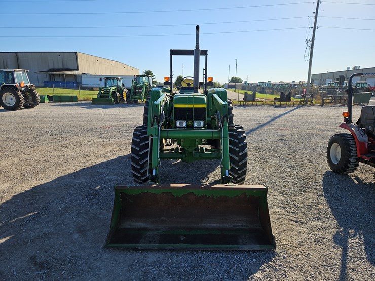 2003-john-deere-6403-image-2