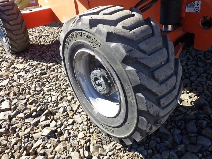 2012-jlg-400s-image-8