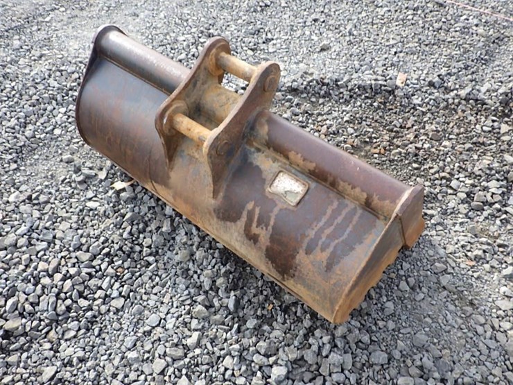 takeuchi-tb240-image-3
