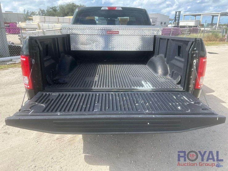 2017-ford-f150-image-24
